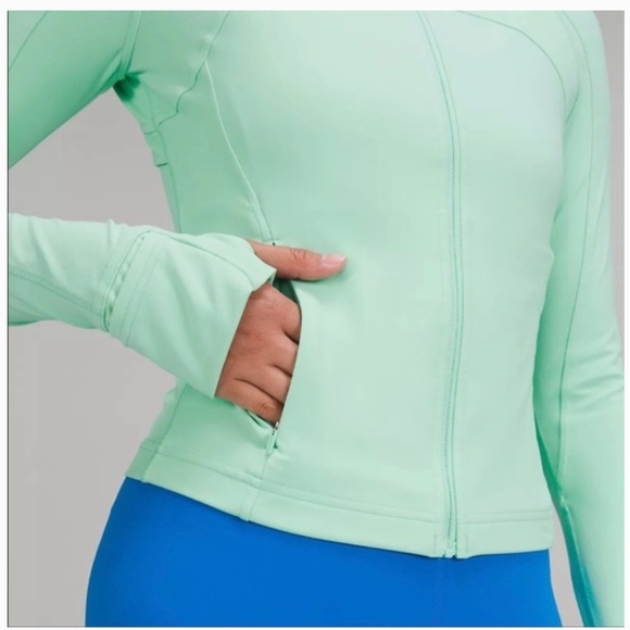 Lululemon Nulu Cropped Define Jacket Size 4 - Picture 9 of 10